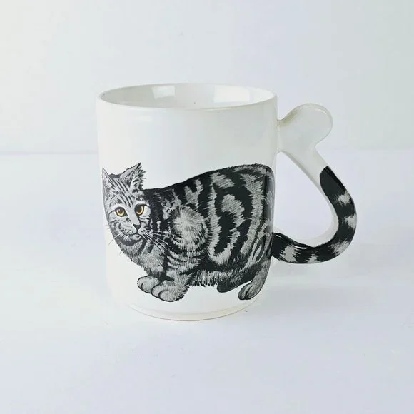 Vintage 1970's Cat with Cattail Handle, Japan, 6 Oz. - Picture 1 of 5